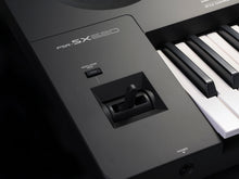 Load image into Gallery viewer, Yamaha PSR-SX620 61-Key Arranger Workstation